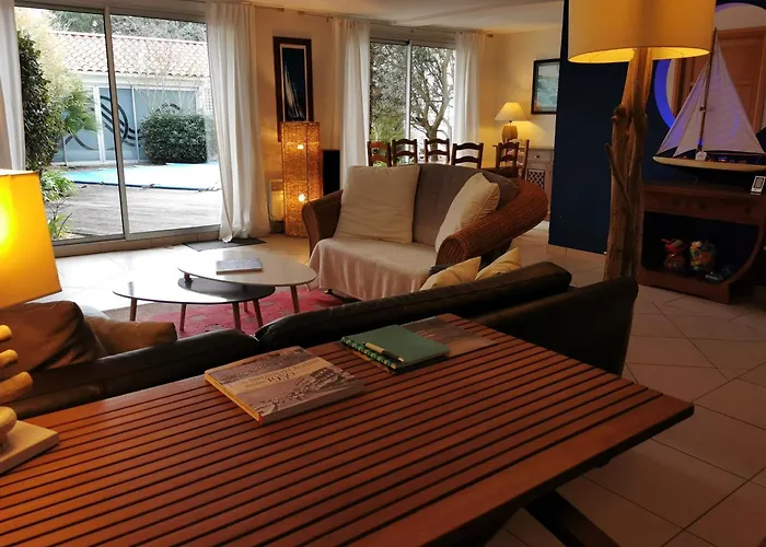 Ferienhaus L Oliveraie - Piscine Chauffee *