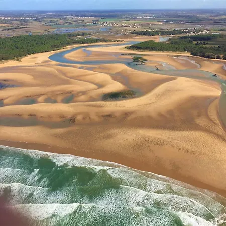 Hébergement de vacances L Oliveraie - Piscine Chauffee Les Sables-dʼOlonne