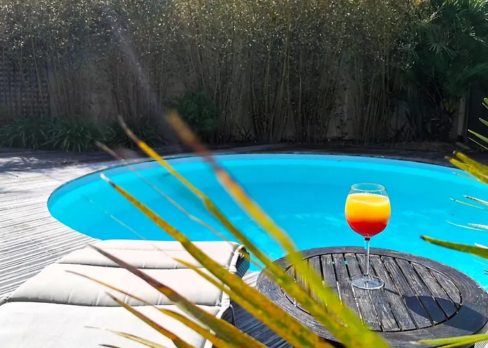 L Oliveraie - Piscine Chauffee Casa de Férias *